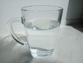 Alkotox kvapky v pohári vody, skúsenosti s používaním produktu