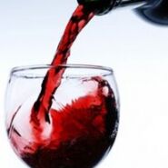víno sa naleje do pohára
